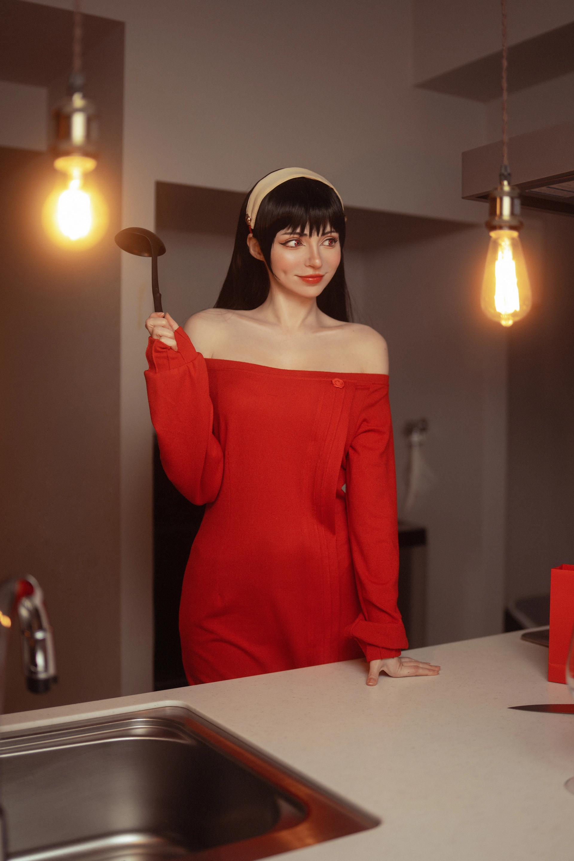 Peach milky – NO.027 Yor Forger Red Sweater 1